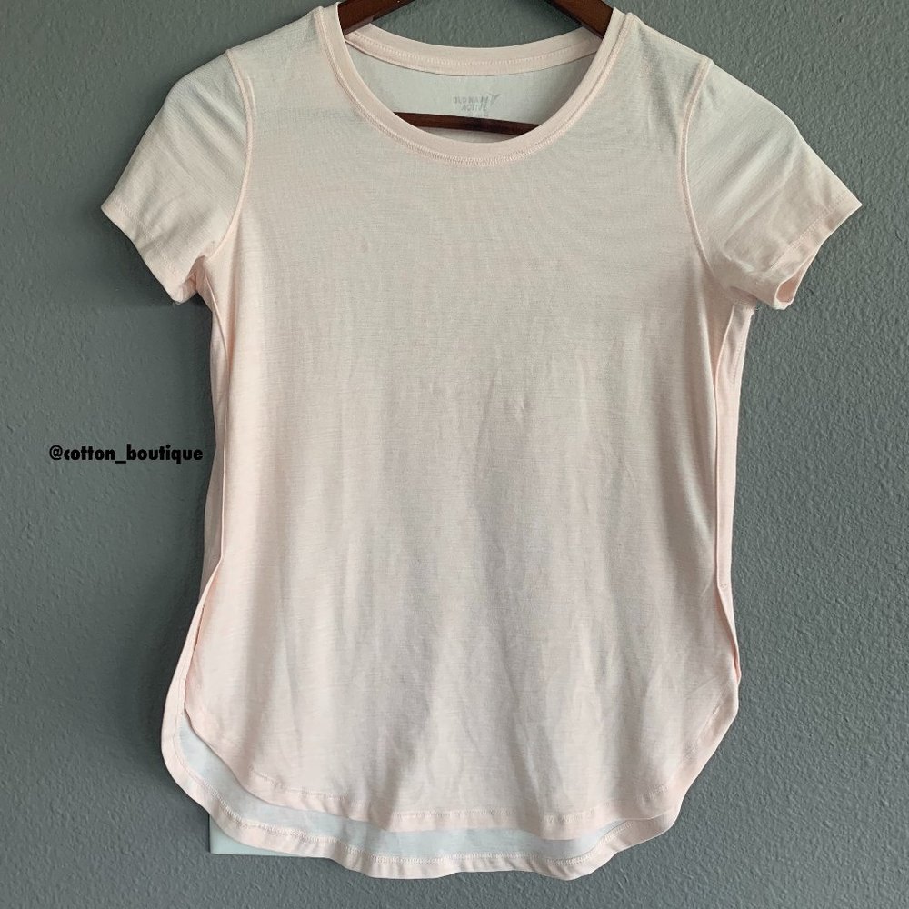 Old Navy Breathe ON Tulip-Hem Tee